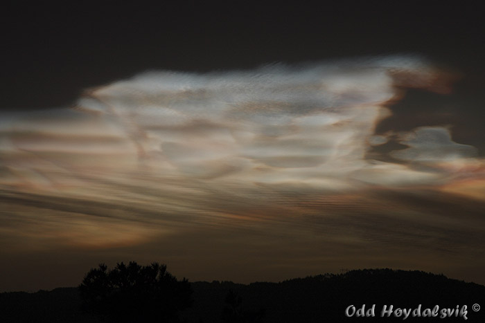 Nacreous clouds