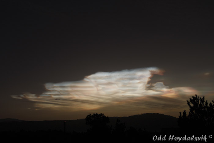 Nacreous clouds